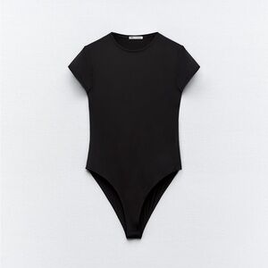 Polyamide black bodysuit short sleeve cap sleeve